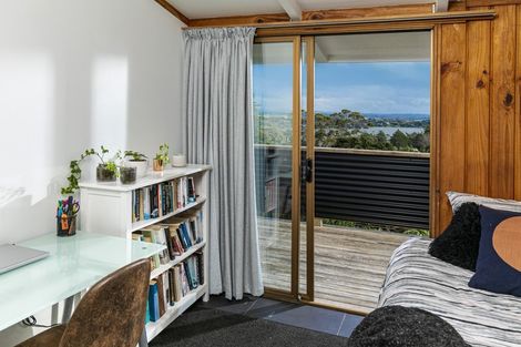 Photo of property in 70 Attwood Road, Paremoremo, Auckland, 0632