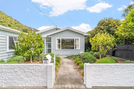 Photo of property in 13 Hinau Street, Eastbourne, Lower Hutt, 5013