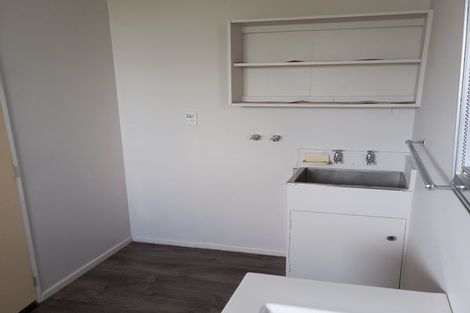 Photo of property in 2/28 Brixton Street, Islington, Christchurch, 8042
