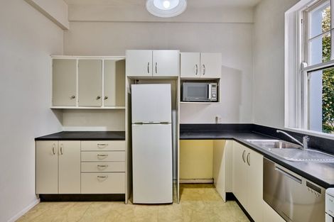 Photo of property in Blythswood Flats, 7/3 Aro Street, Aro Valley, Wellington, 6021