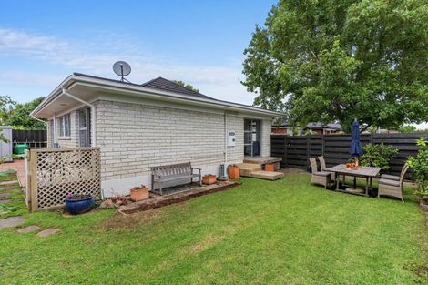 Photo of property in 1/9 Bungalore Place, Half Moon Bay, Auckland, 2012