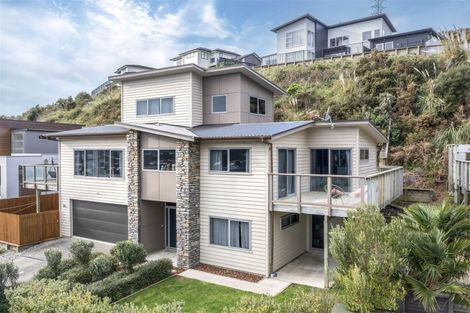 Photo of property in 51 Spyglass Lane, Whitby, Porirua, 5024