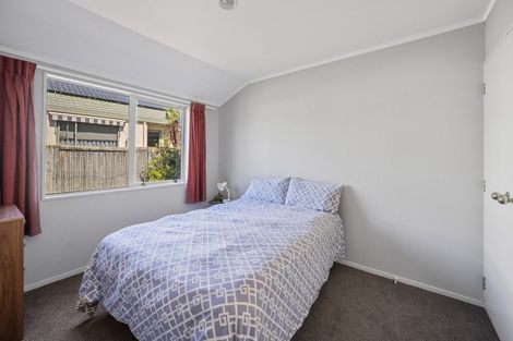 Photo of property in 17 Kingsgate Avenue, Havelock North, 4130