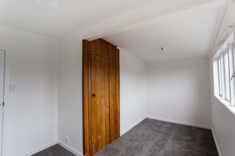 Photo of property in 11 Clayburn Road, Glen Eden, Auckland, 0602