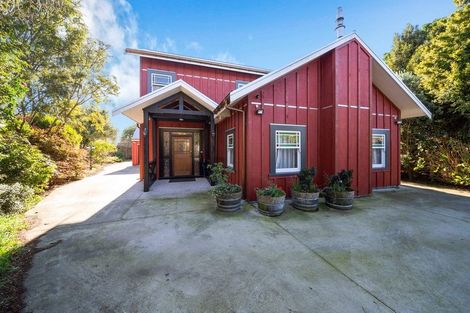 Photo of property in 543 Manutahi Road, Lepperton, New Plymouth, 4373