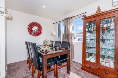 Photo of property in 2/9 Heathberry Close, Papatoetoe, Auckland, 2025