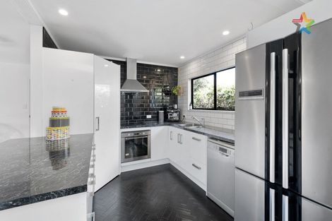 Photo of property in 36a Cambridge Terrace, Waiwhetu, Lower Hutt, 5010