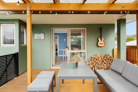 Photo of property in 16 Zachary Place, Welcome Bay, Tauranga, 3112