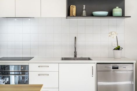 Photo of property in 11/2 Warrant Officer Lane, Hobsonville, Auckland, 0616