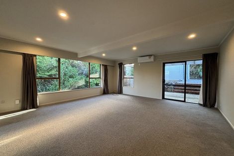 Photo of property in 40 Halswater Drive, Churton Park, Wellington, 6037