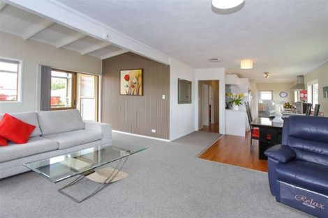 Photo of property in 13a Bay Street, Red Beach, 0932
