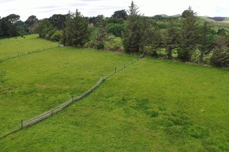 Photo of property in 69 Stanly Street, Eketahuna, 4900