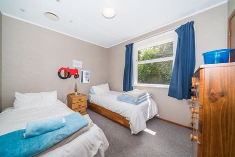 Photo of property in 36 Tararua Terrace, Cloverlea, Palmerston North, 4412