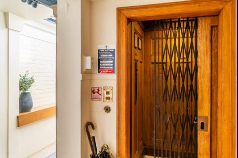 Photo of property in 4/154 Oriental Parade, Oriental Bay, Wellington, 6011