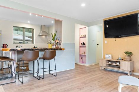 Photo of property in 9 Kowhai Grove, Featherston, 5710