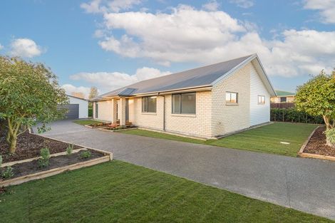 Photo of property in 61 Veitches Road, Casebrook, Christchurch, 8051
