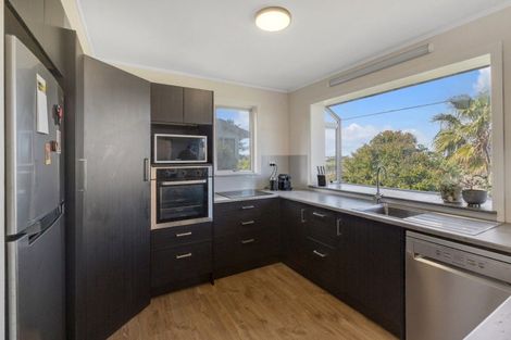 Photo of property in 19c Te Anau Place, Pakuranga Heights, Auckland, 2010