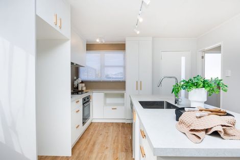 Photo of property in 34 Rhodes Drive, Kelvin Grove, Palmerston North, 4414