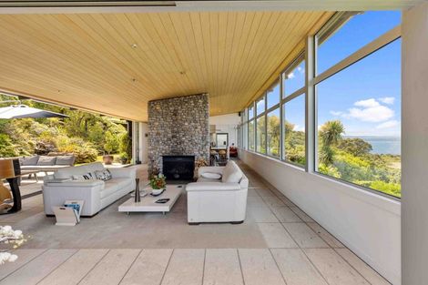 Photo of property in 43 Whakamoenga Point, Acacia Bay, Taupo, 3385
