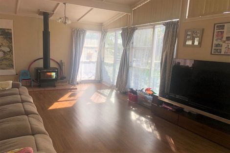 Photo of property in 1 Rosalind Road, Glenfield, Auckland, 0629