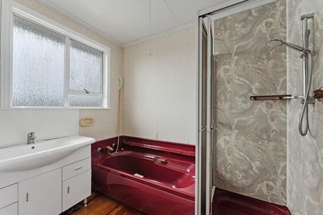 Photo of property in 5d Pembroke Street, Westown, New Plymouth, 4310