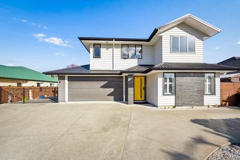 Photo of property in 14 Kahika Grove, Huapai, Kumeu, 0810