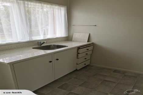 Photo of property in 2/27 Holland Road, Hillcrest, Auckland, 0627