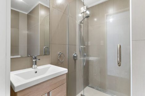 Photo of property in 1/80 Clydesdale Avenue, Somerville, Auckland, 2014