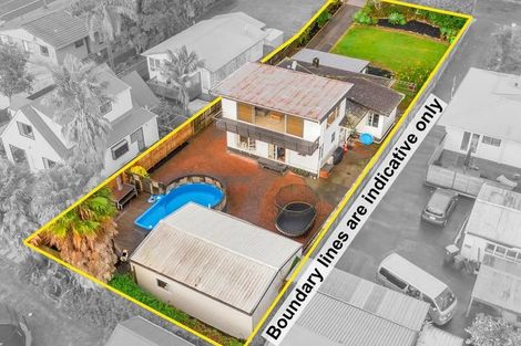 Photo of property in 5 Sullivan Avenue, Mangere Bridge, Auckland, 2022