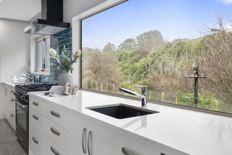 Photo of property in 268 Turitea Road, Turitea, Palmerston North, 4472