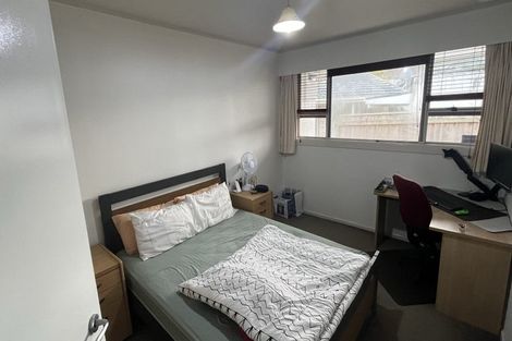 Photo of property in 5 Amberley Grove, Hutt Central, Lower Hutt, 5010