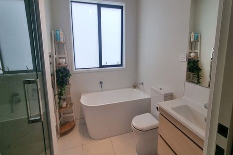 Photo of property in 2 Rose Lane, Papamoa, 3118