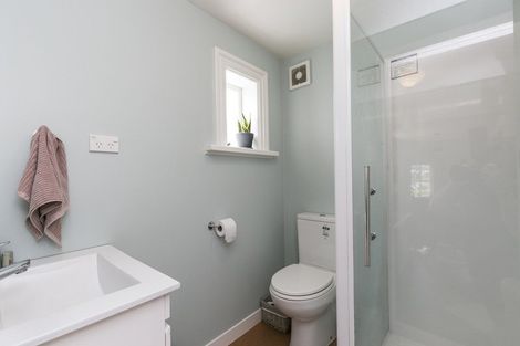 Photo of property in 205 Melbourne Road, Island Bay, Wellington, 6023