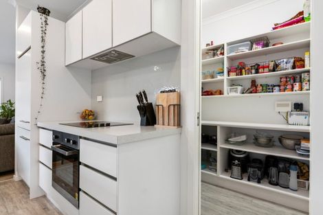 Photo of property in 7 Raiha Street, Papamoa Beach, Papamoa, 3118