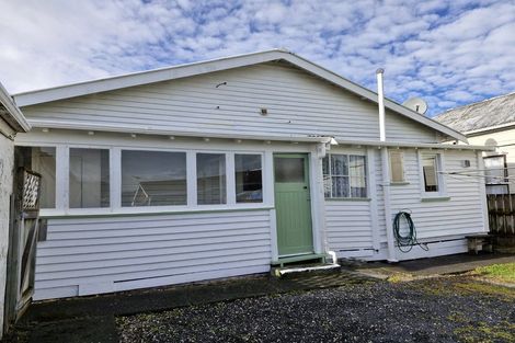 Photo of property in 37 Bay Street, Petone, Lower Hutt, 5012