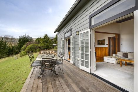 Photo of property in 972 Kahuranaki Road, Kahuranaki, Havelock North, 4295