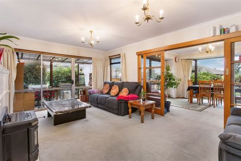 Photo of property in 15 Sevenoaks Drive, Bryndwr, Christchurch, 8053