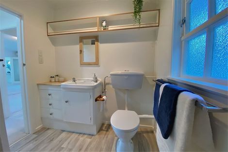 Photo of property in Regency Flats, 6/29-45 Miramar North Road, Miramar, Wellington, 6022