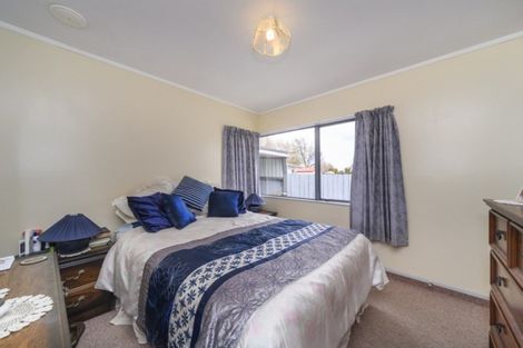 Photo of property in 84 Hillcrest Drive, Kelvin Grove, Palmerston North, 4414