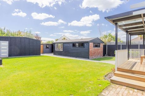 Photo of property in 63 Charlcott Street, Burnside, Christchurch, 8053