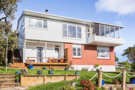 Photo of property in 48 Kiriwai Road, Paremata, Porirua, 5024