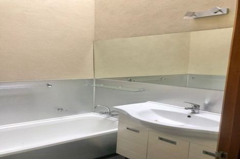 Photo of property in 5 Dalkeith Place, Opaheke, Papakura, 2113