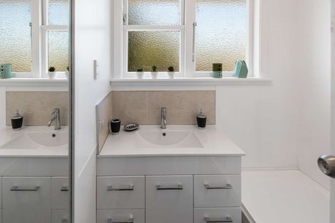 Photo of property in 17 Dorset Street, Levin, 5510