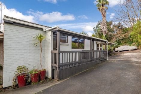 Photo of property in 1/649 Beach Road, Rothesay Bay, Auckland, 0630