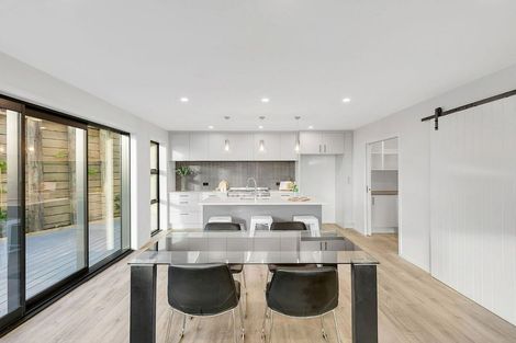 Photo of property in 68 Kakariki Grove, Waikanae, 5036