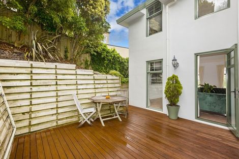 Photo of property in 95 Viewmont Drive, Harbour View, Lower Hutt, 5010