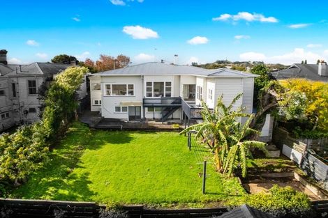 Photo of property in 4 Bloomfield Place, Epsom, Auckland, 1023