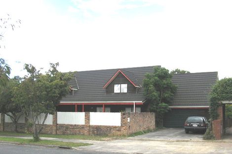 Photo of property in 15 Renoir Street, West Harbour, Auckland, 0618