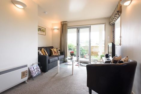 Photo of property in 1/16 Penning Road, Castor Bay, Auckland, 0620