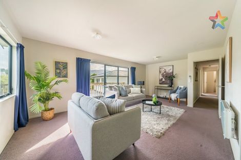 Photo of property in 30 Plateau Road, Te Marua, Upper Hutt, 5018